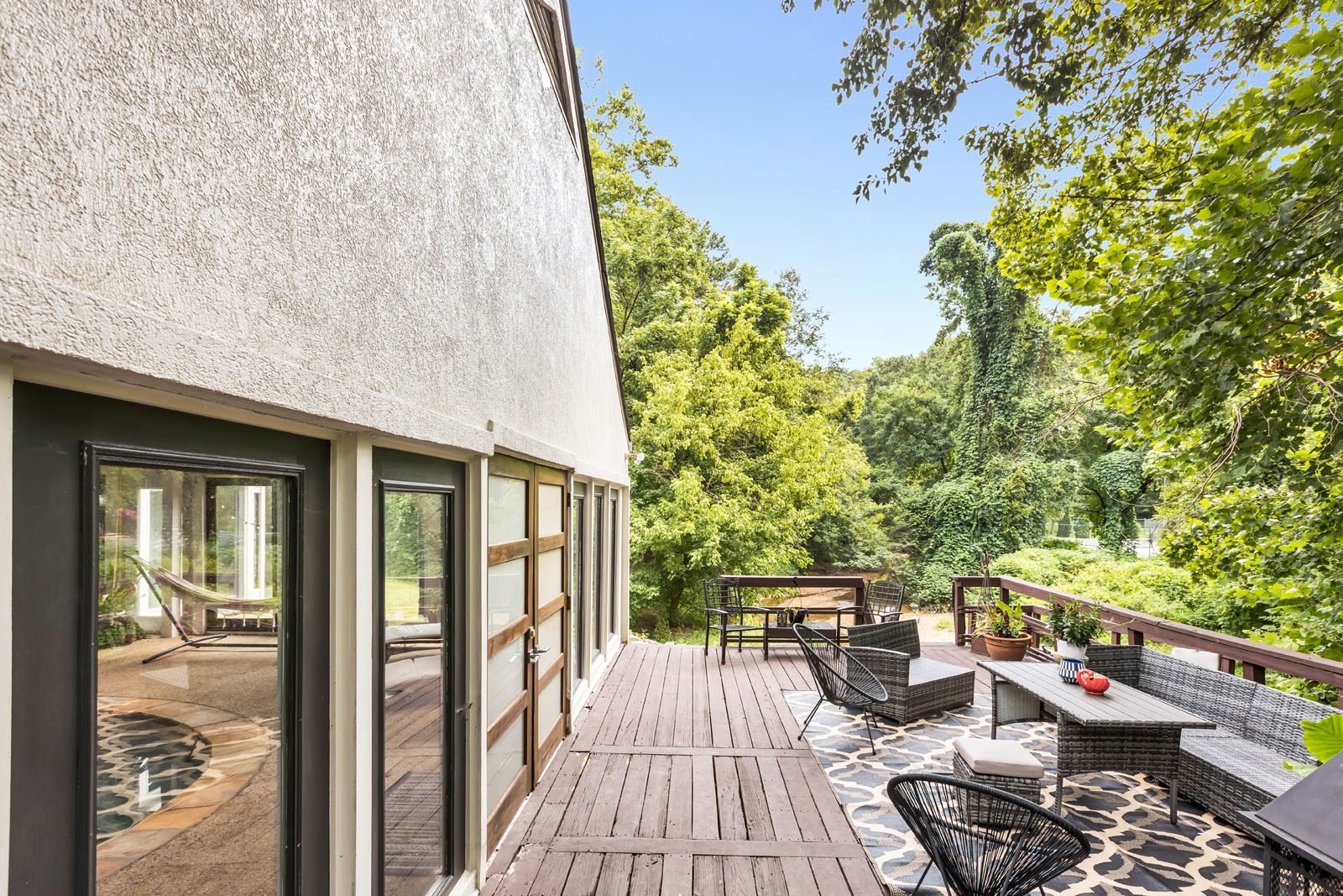 Real Estate Photo back porch Sandy Springs Georgia.