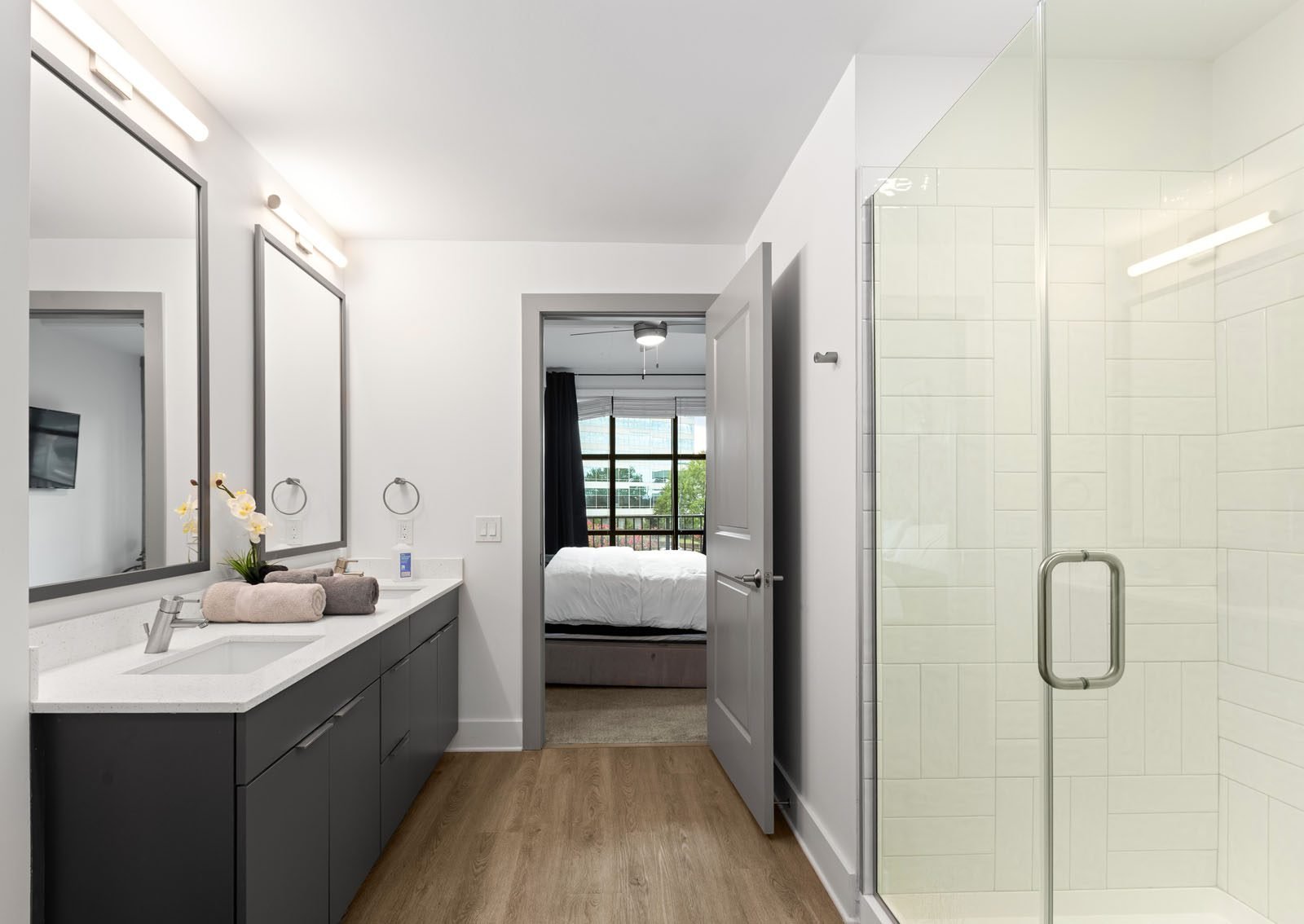 real estate photography for mater bathroom Airbnb in Atlanta, Georgia