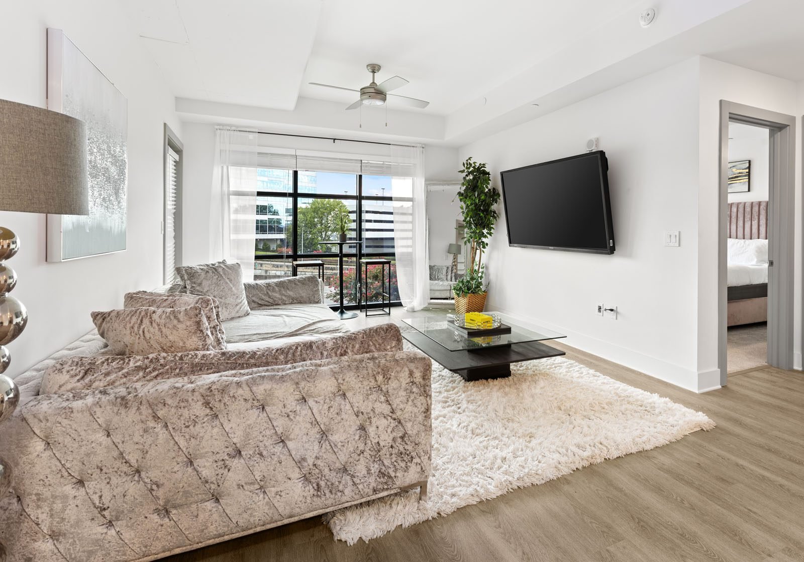 Airbnb Atlanta, Georgia living room area real estate photography.