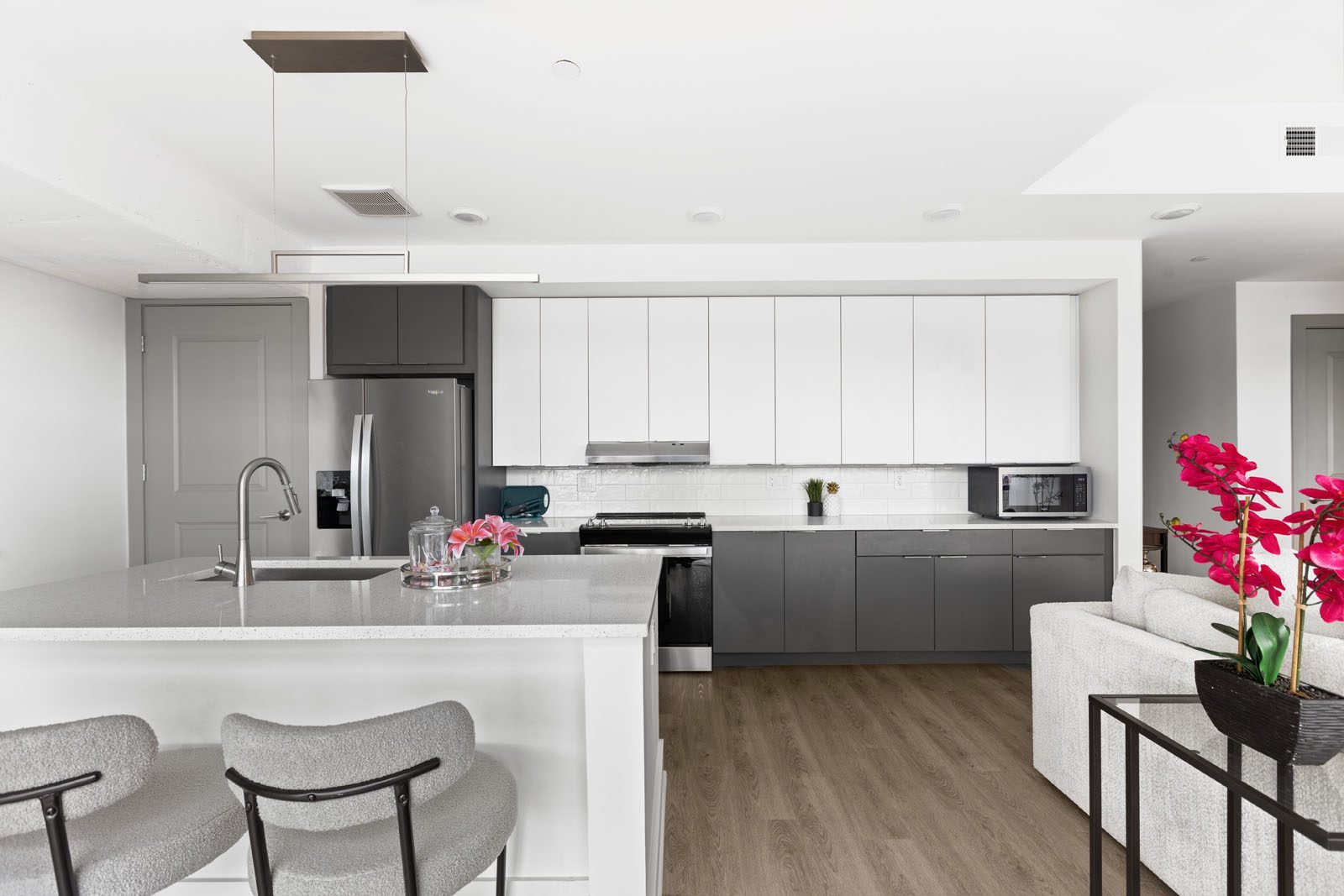 Atlanta, Georgia Real Estate photo Airbnb interior full kitchen